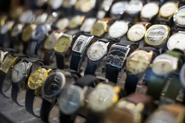 beginners guide luxury watch collecting